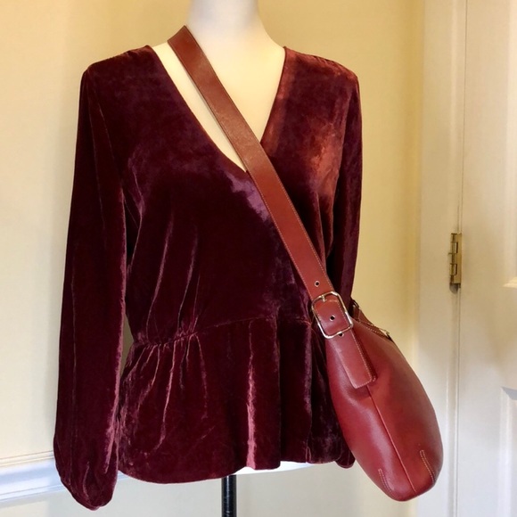 COACH Legacy Red Leather Feeder Bucket Adjustable Crossbody Shoulder Bag Vintage - Picture 4 of 11